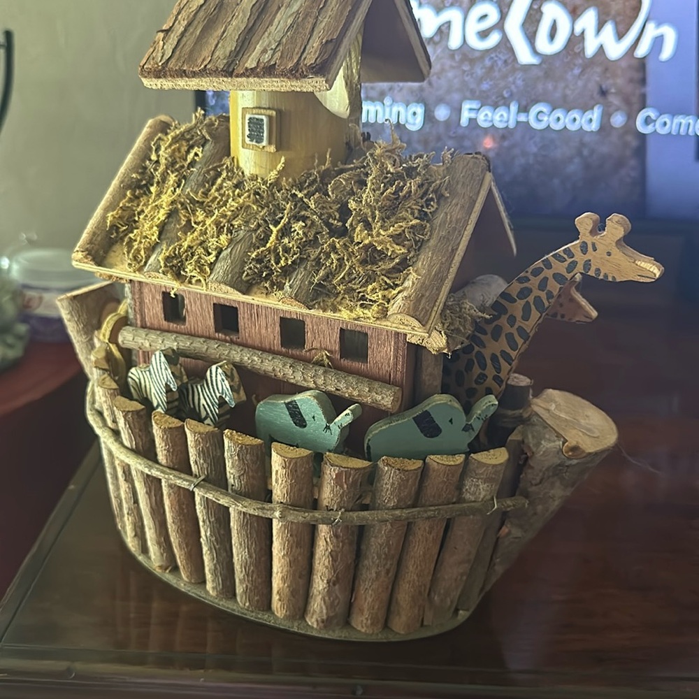Noah’s Ark birdhouse very unique and fun for kids and adults garden activities
